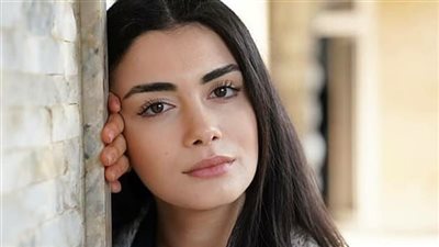 العروس الصغيرة تغيّر الملاءات كل يوم